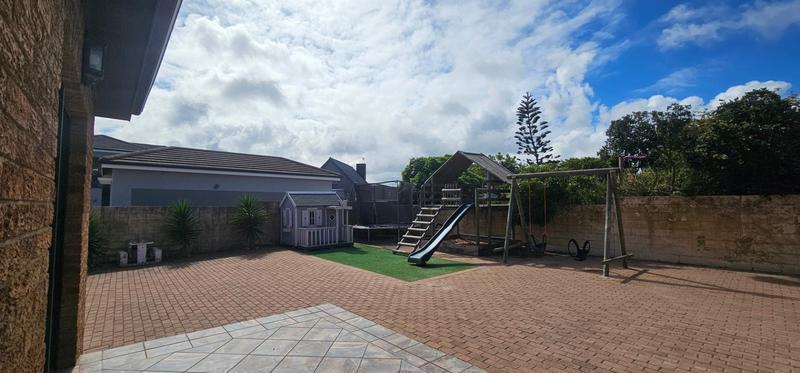 4 Bedroom Property for Sale in Myburgh Park Western Cape